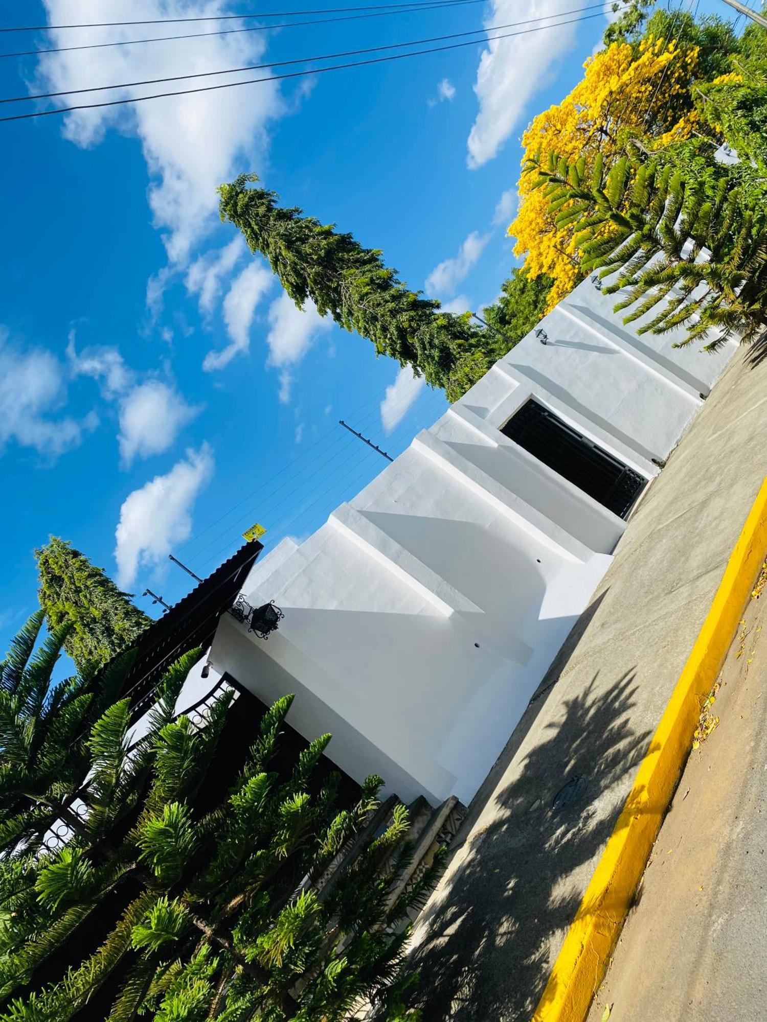 Casa San Juan Bed and Breakfast Managua Eksteriør billede